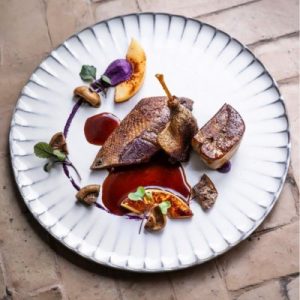 Le minimalisme d'un plat du restaurant Rooster par Frederic Duca à Paris 17