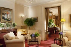 Le salon de l'hôtel d'Angleterre à Paris 6